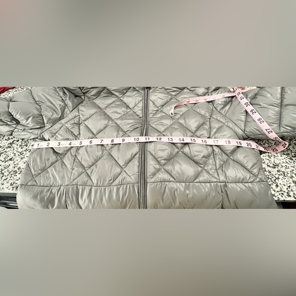 Noize Kerri Gray Puffer Hooded Jacket Women’s Size XL Lightweight Cruelty Free. - Picture 12 of 13